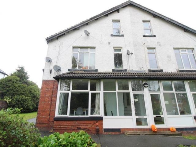Furnished Flat In Kirkstall