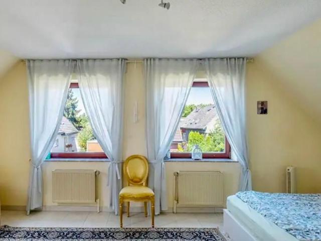 Furnished house for up to 11 months in Berlin, Wilhelmstadt, Berlin Amsterdam Apartments for Rent