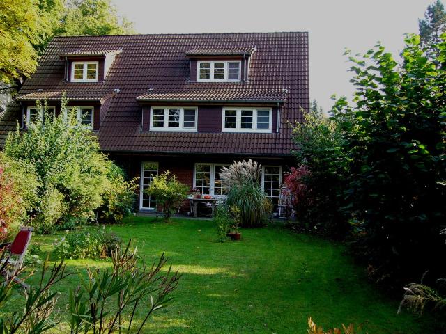 Furnished house with garden in Zehlendorf for rent for 3 5 months, Berlin Amsterdam Apartments for Rent