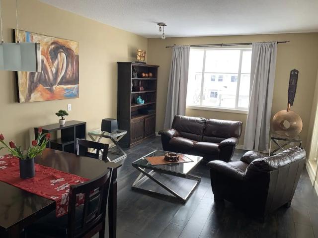 Furnished Home with Utilities and Internet Included Townhouse Cougar Ridge