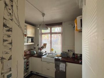 Furnished Herne Hill flat, quiet and central!