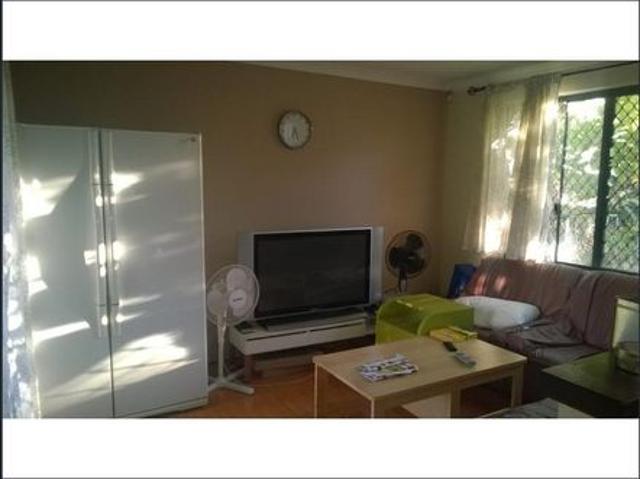 Furnished HUGE Room rental with only walking distance to Curtin Uni & Amenities!