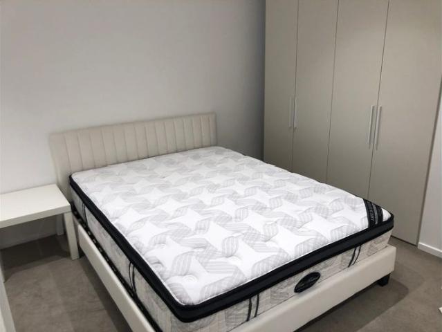 Furnished One Bed Suite In Popular Central Park For Lease!