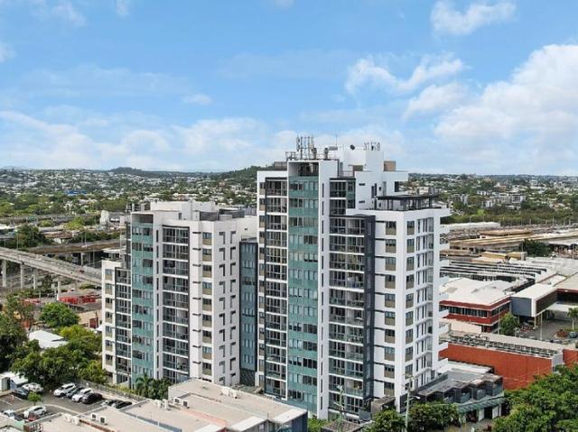 Furnished One Bedroom @ Chelsea Apartments Bowen Hills