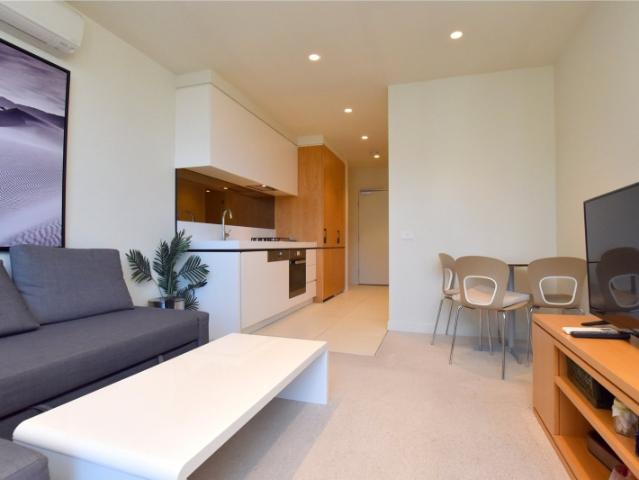 FURNISHED One Bedroom Apartment in South Yarra