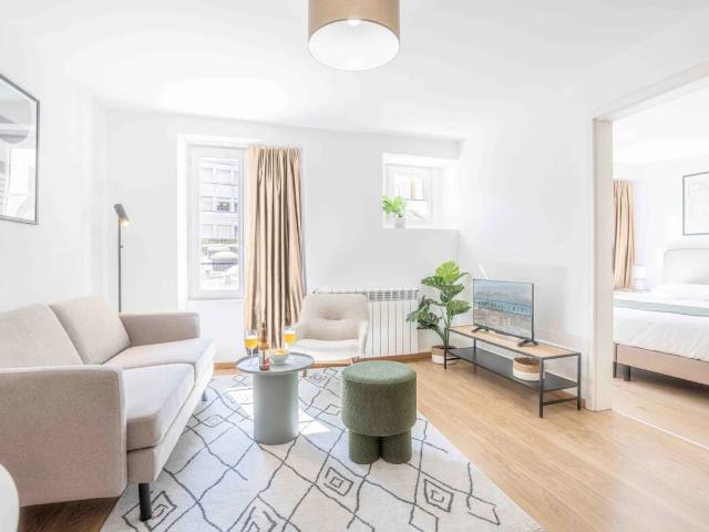 Furnished one bedroom located in the heart of Lausanne, ideal for students, Lausanne Amsterdam Apartments for Rent