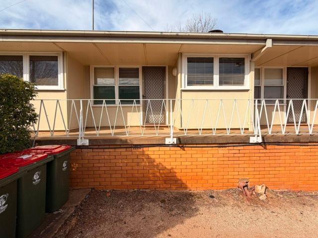 FURNISHED ONE BEDROOM UNIT