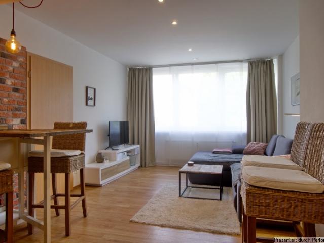 Furnished one bedroomed apartment near the Medienhafen, state parliament and Rheinturm, with optional underground parking space