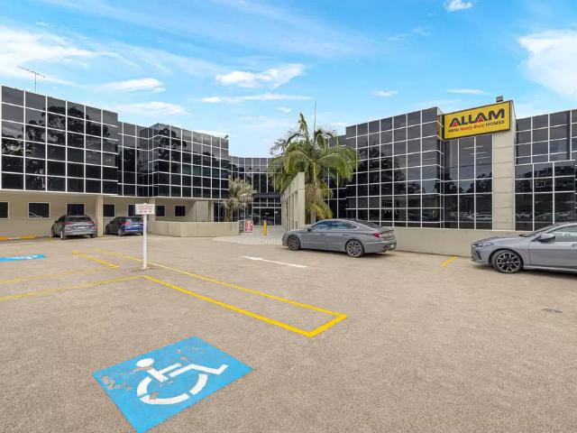 Furnished office in the heart of Norwest