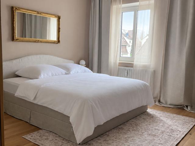Furnished old building apartment – 5 min to Oberhausen station, ideal for Munich commuters