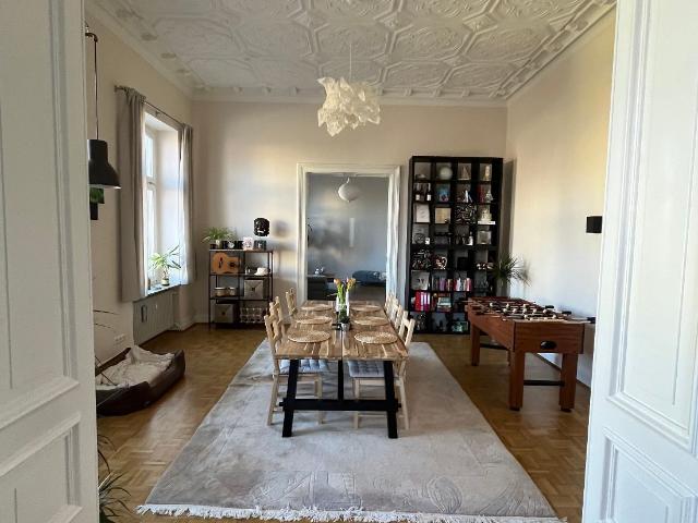 Furnished old building apartment for sublease, Aachen Amsterdam Apartments for Rent