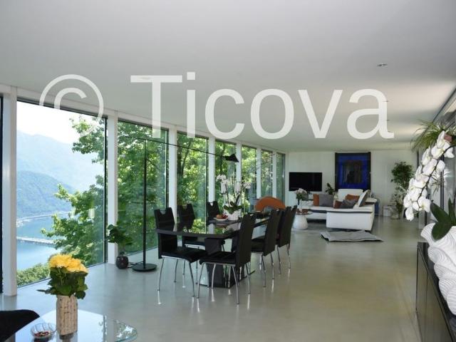 Furnished luxury villa with 180 degree lake view
