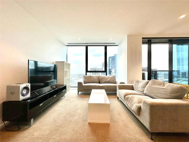 Furnished Luxurious 2 Bed, 2 Bath apartment with carpark