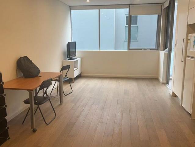 Furnished Modern Apartment in Prime Camperdown Location