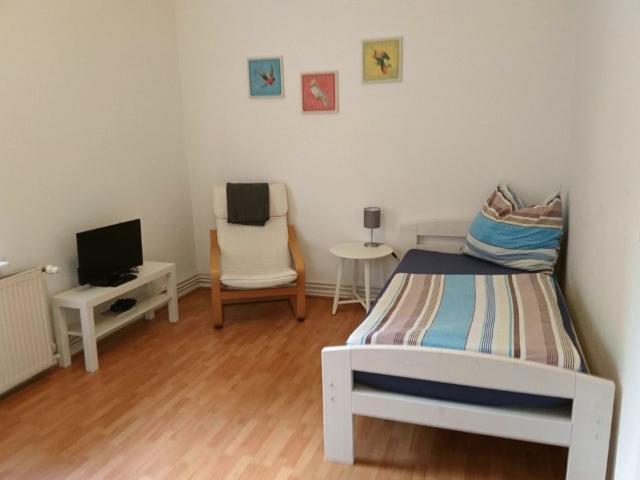 Furnished, modern apartment next to city, Braunschweig Amsterdam Apartments for Rent