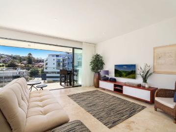 FURNISHED | Modern Coastal Living Just Metres from Terrigal Beach