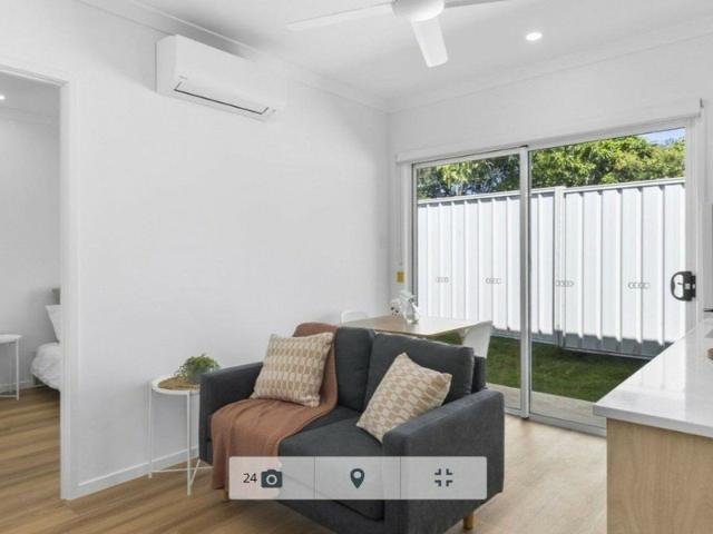 Furnished Modern Studio, utilities included!