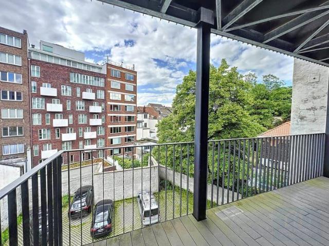 Furnished modern 1B apartment terrace 2nd floor Botanique