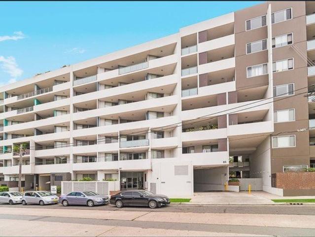 Furnished Modern 2 Bedroom 2 bath 1 Car