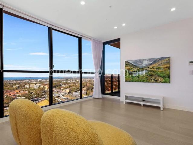 Furnished Modern 2 Bedroom Apartment with Panoramic Views BME Group