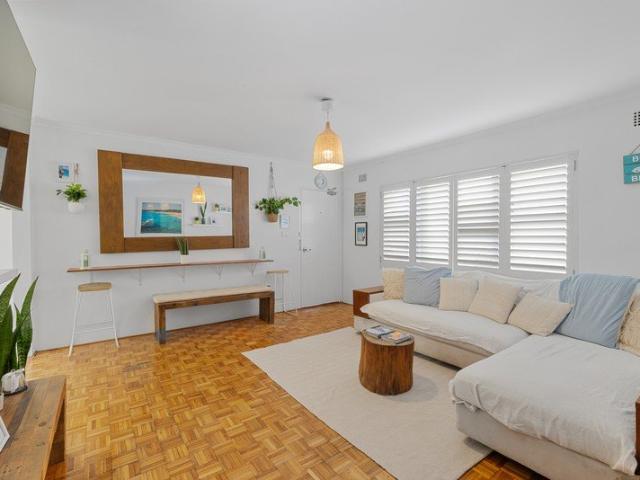 Furnished Modern 2 Bedroom Beachside Apartment North Bondi Living at Its Best