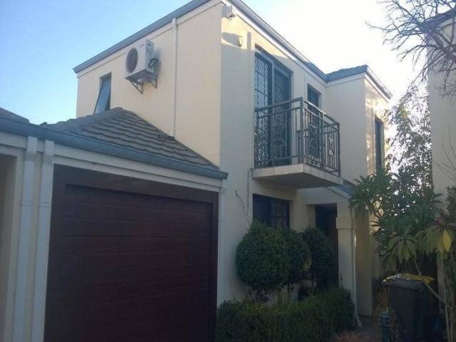 Furnished MASTER Room rental with only walking distance to Curtin Uni & Amenities!