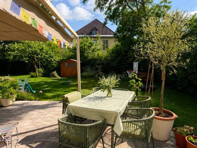 Furnished semi detached house with garden in Berlin Dahlem, Berlin Amsterdam Apartments for Rent