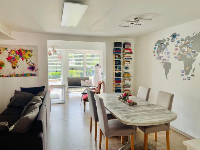 Furnished semi detached house with garden, south facing balcony and air conditioning in Mühlacker Enzberg