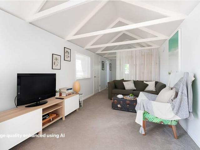 Furnished Short Term Secluded Designer Cabin – Walk to Avalon Village