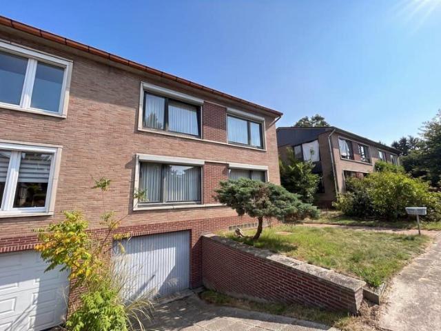 Furnished single family home for rent in a quiet location
