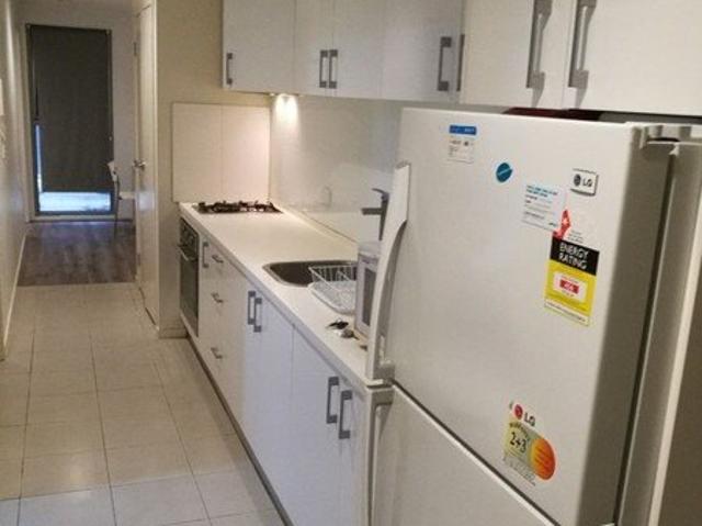 Furnished Spacious 3 Bedroom Apartment in Prime Caulfield East Location