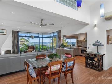 Furnished Spacious Apartment with Spectacular Terrigal Beach Views – Short Term Lease Available