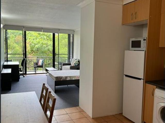 FURNISHED Spacious One Bedroom Apartment