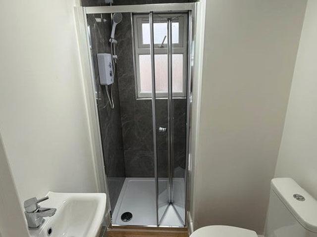 Furnished Studio Near Stradford