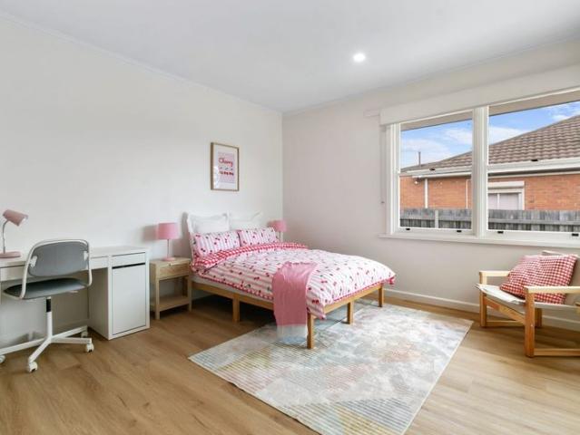 Furnished Studio – ALL BILLS INCLUDED from $290pw