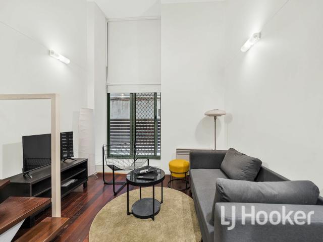 Furnished studio apartment with everything you need!