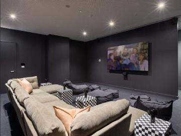 Last Unfurnished Studio Apartment with 6 Weeks Rent Free