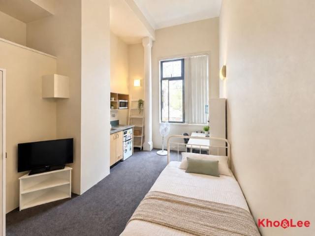 Furnished Studio Apartment in the Heart of Broadway