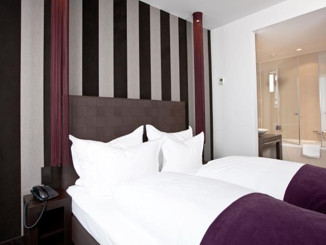 Furnished Studio Apartment in Berlin Charlottenburg with Air Conditioning · 42 m²
