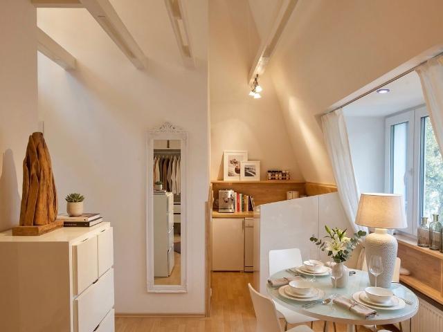Furnished studio apartment in Mülheim Dümpten, Mulheim an der Ruhr Amsterdam Apartments for Rent