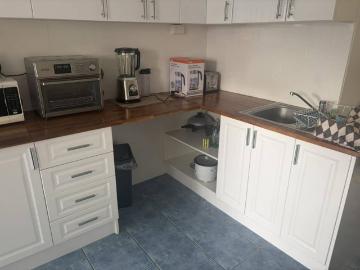 FURNISHED STUDIO FLAT OVERLOOKING GOLF COURSE