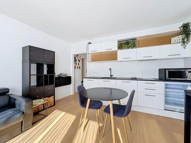Furnished studio – immediately available