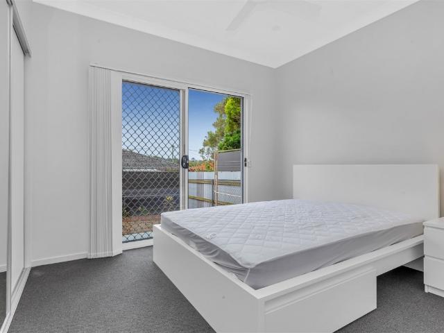 FURNISHED STUDIO IN A GREAT ZILLMERE LOCATION QUIET SUBURBAN STREET