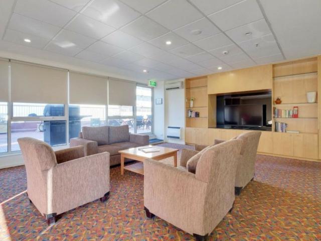 Furnished Studio Perfect Location