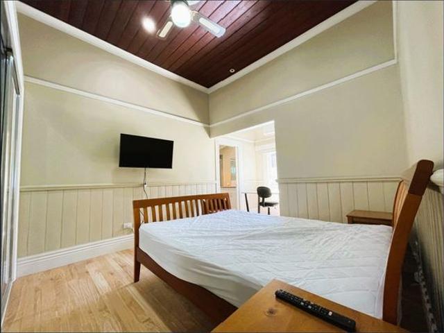 Furnished Studio Room Available Utilities Included