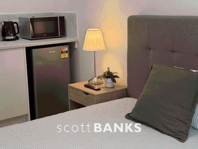 Furnished Studio Room – Modern, Private & Convenient Living in St Albans