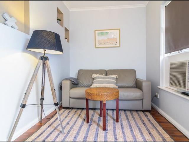 Furnished Studio Unit in a Great Central Location