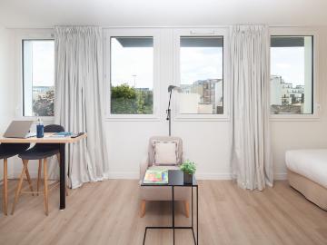 Furnished studio with garden view, rooftop, garden, gym, home cinema, cleaning and maintenance services in a new residence