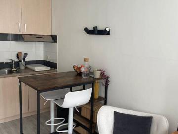 Furnished studio