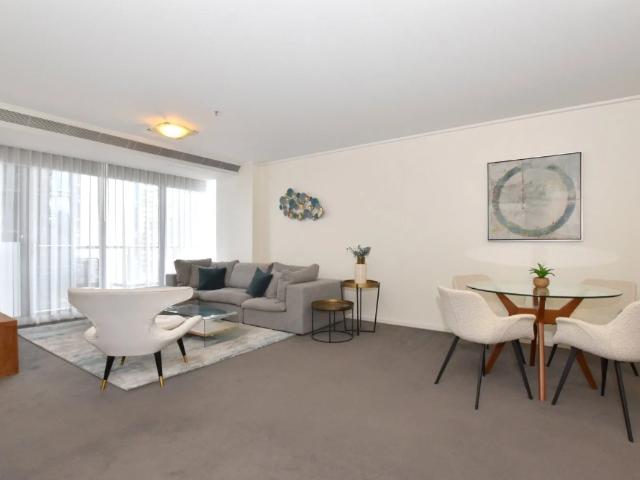 FURNISHED Stylish two bedroom apartment with plenty of space and natural light! Apartment